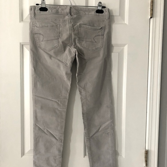AMERICAN EAGLE- Skinny Legs Stretchable Pants NWOT - Picture 3 of 9